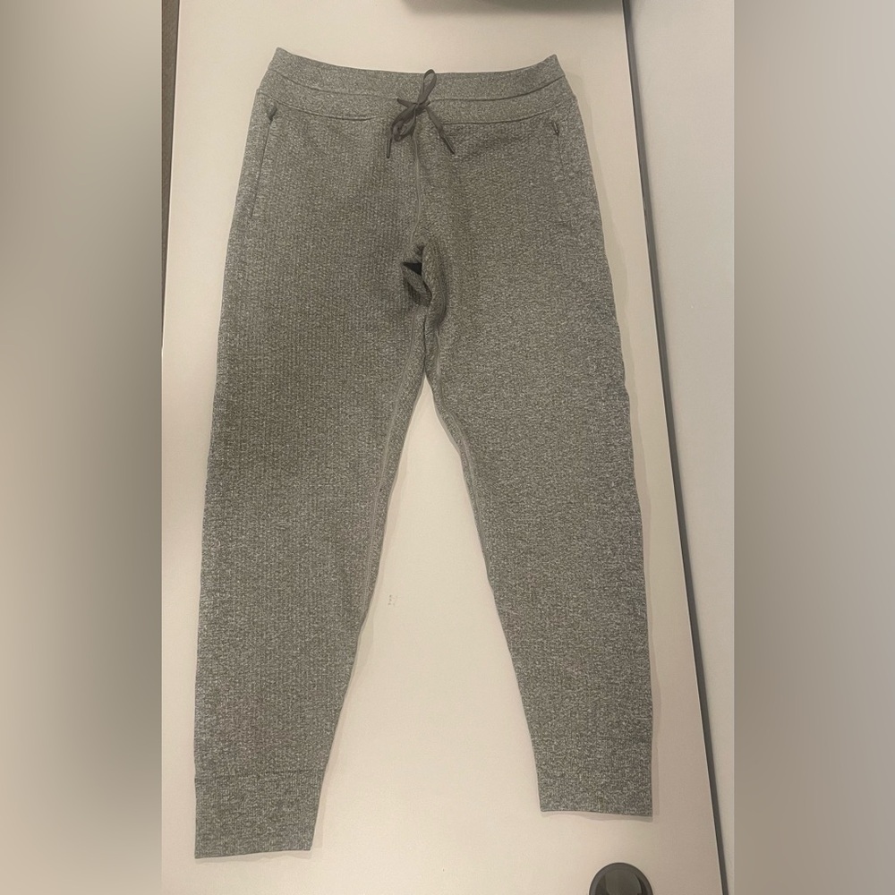 Lululemon Engineered Warmth Relaxed Jogger Full Length Size 10